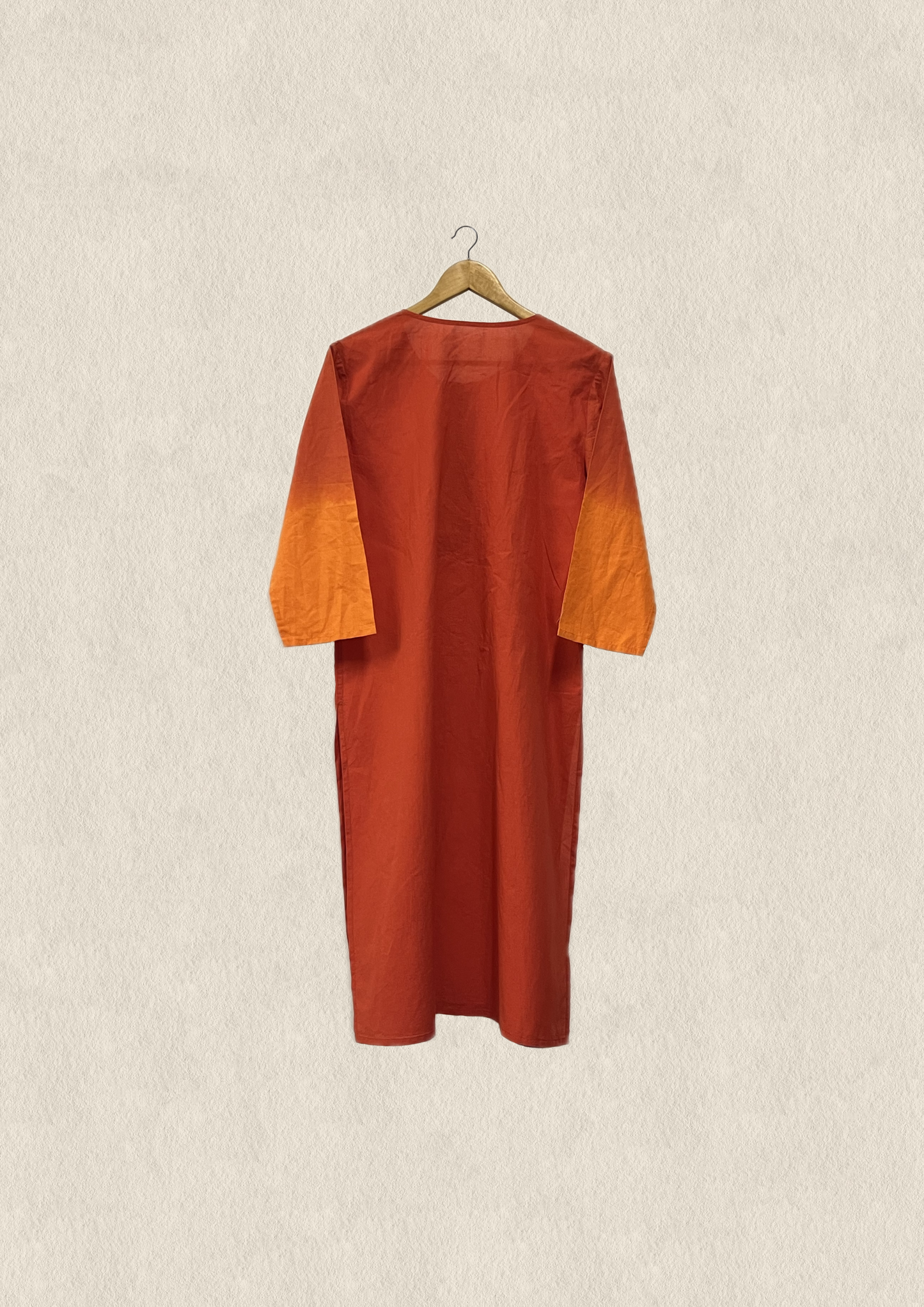 Cotton kurta embroidered with tassel
