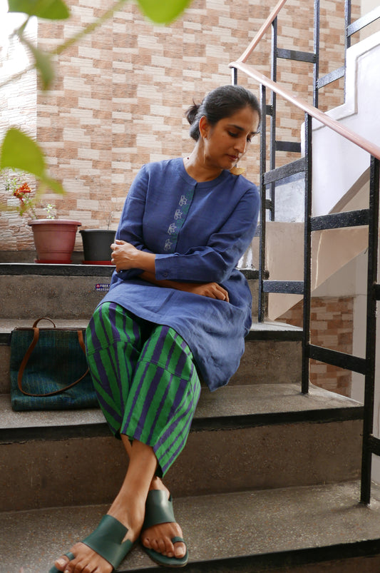 Hasu Linen Placket Tunic & Printed Straight Fit Pants