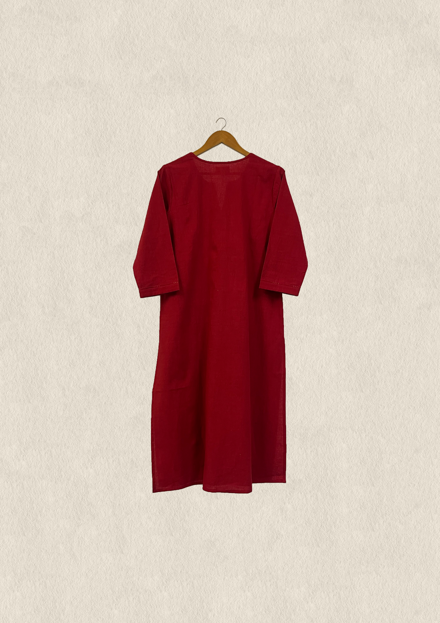Cotton slub kurta w/ ari mirror work