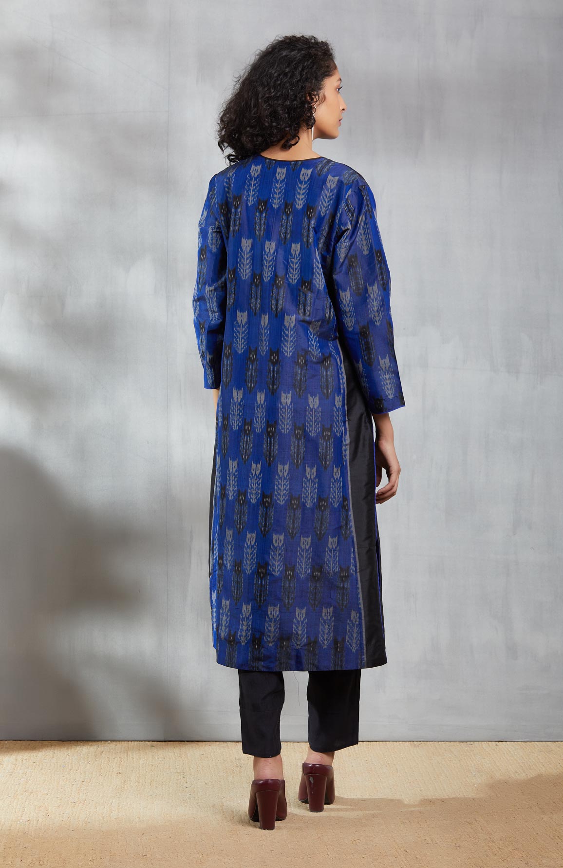 ZAINAB WOVEN TULIP SILK IKAT KURTA