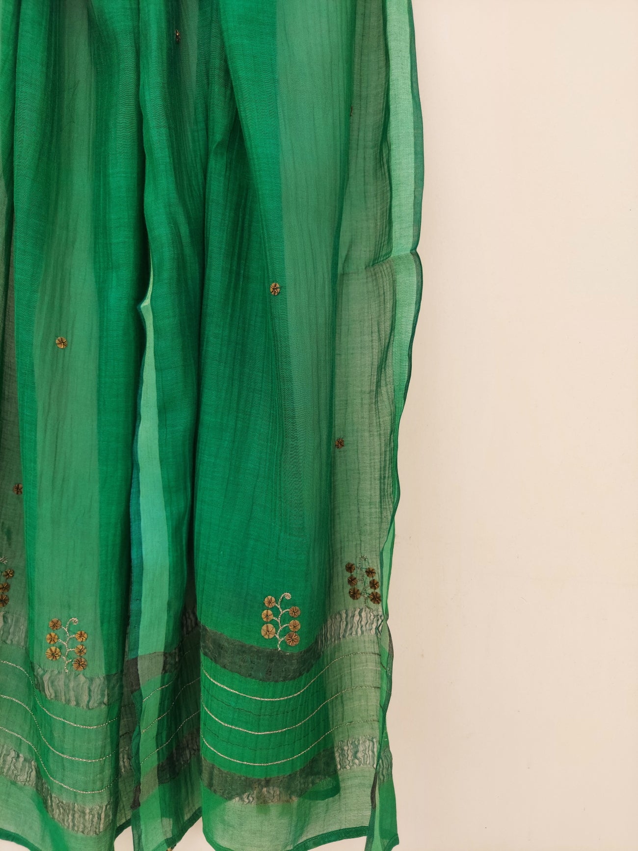 Handwoven Chanderi Zardozi Stole Lush Green