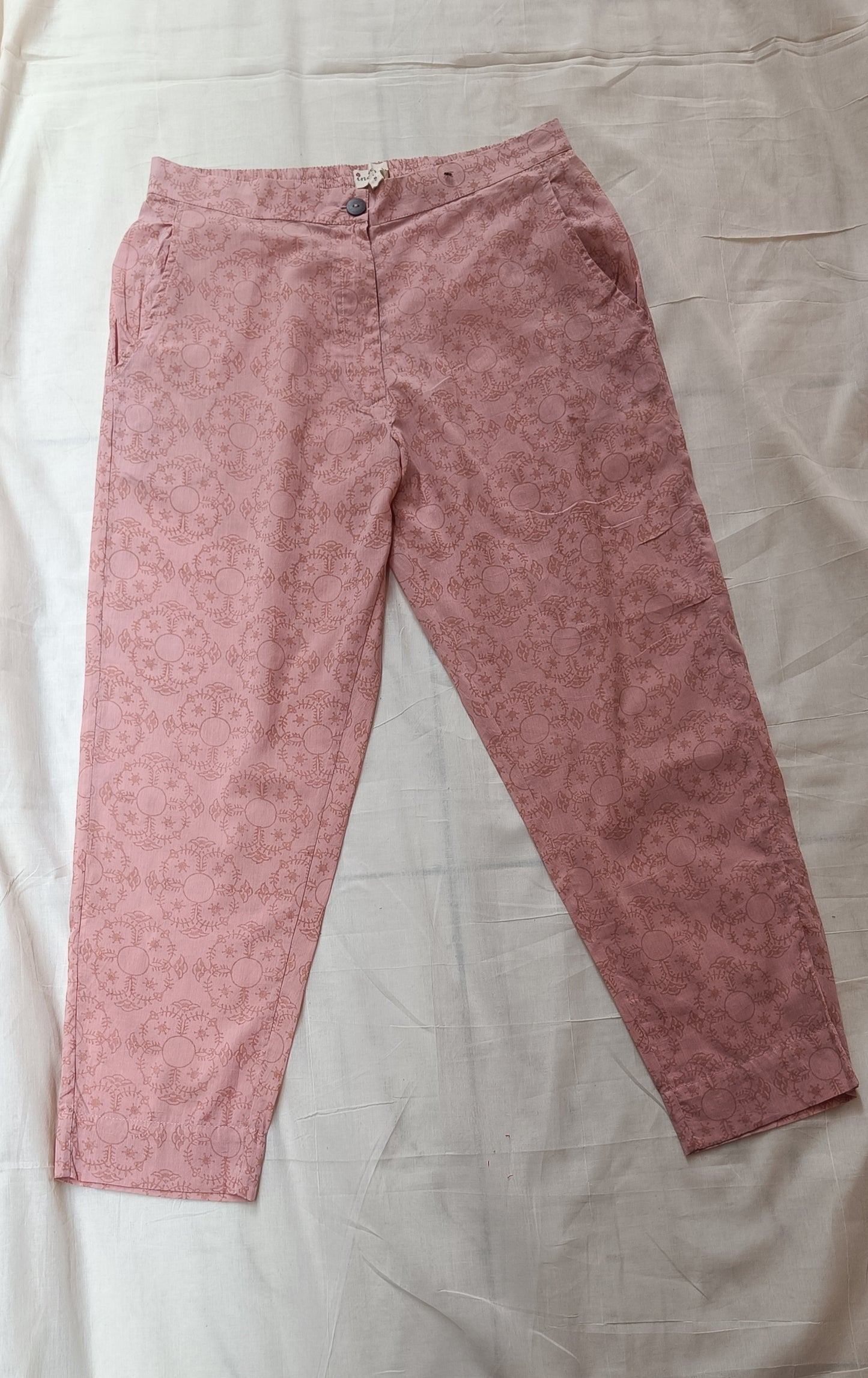 Plume Radiating pintuck kurta & pant coord