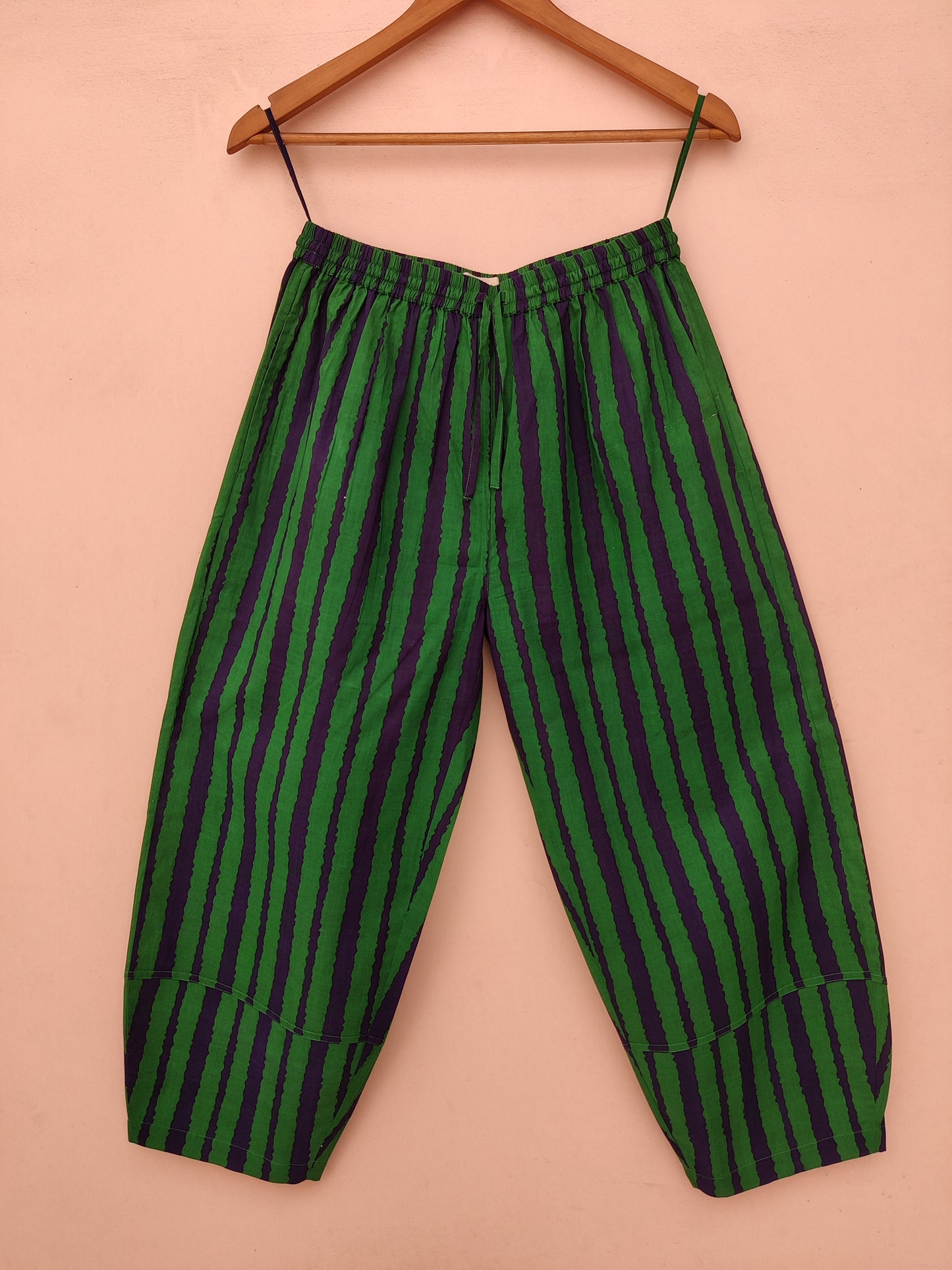 Hasu Linen Placket Tunic & Printed Straight Fit Pants