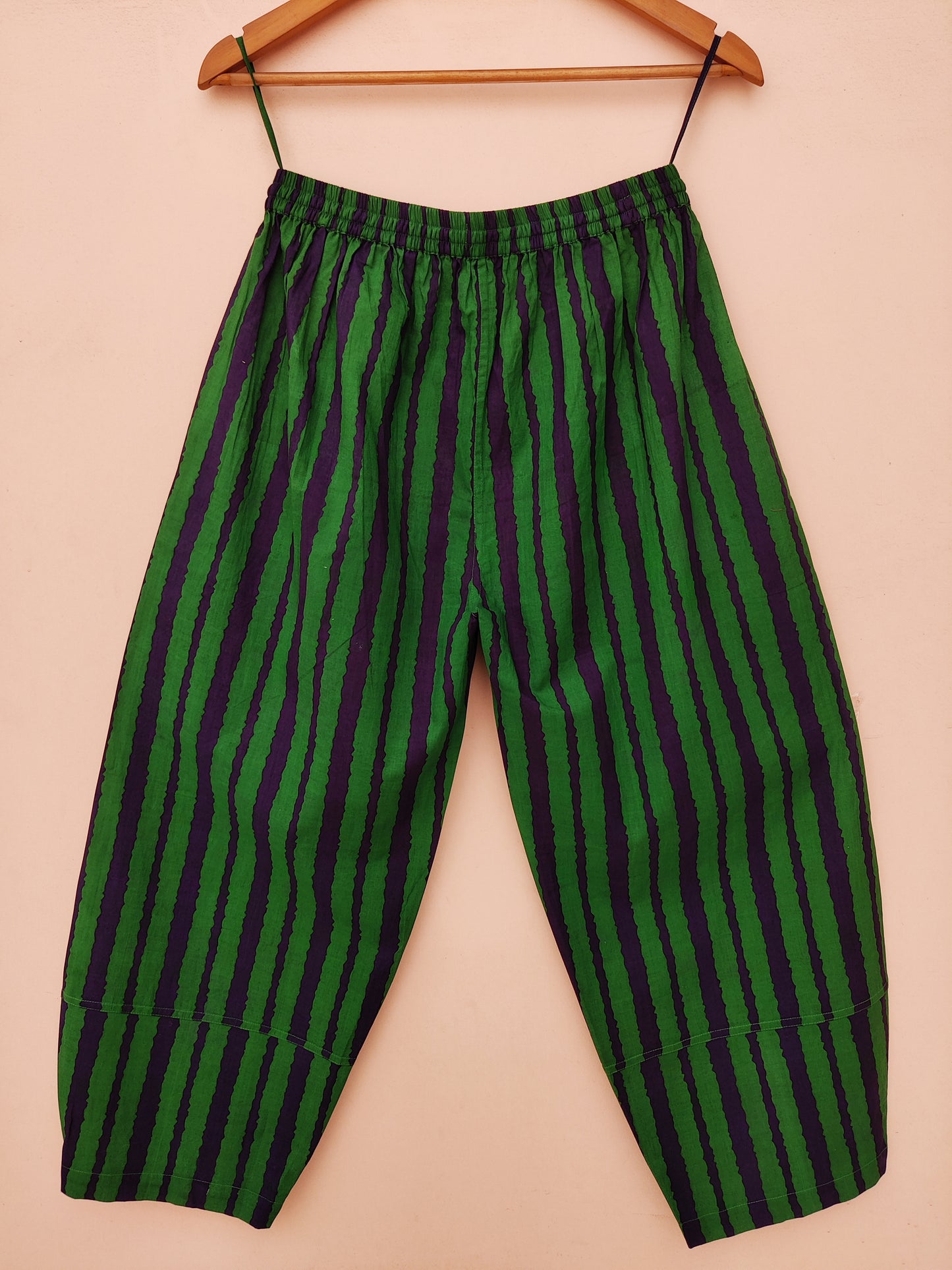 Hasu Linen Placket Tunic & Printed Straight Fit Pants