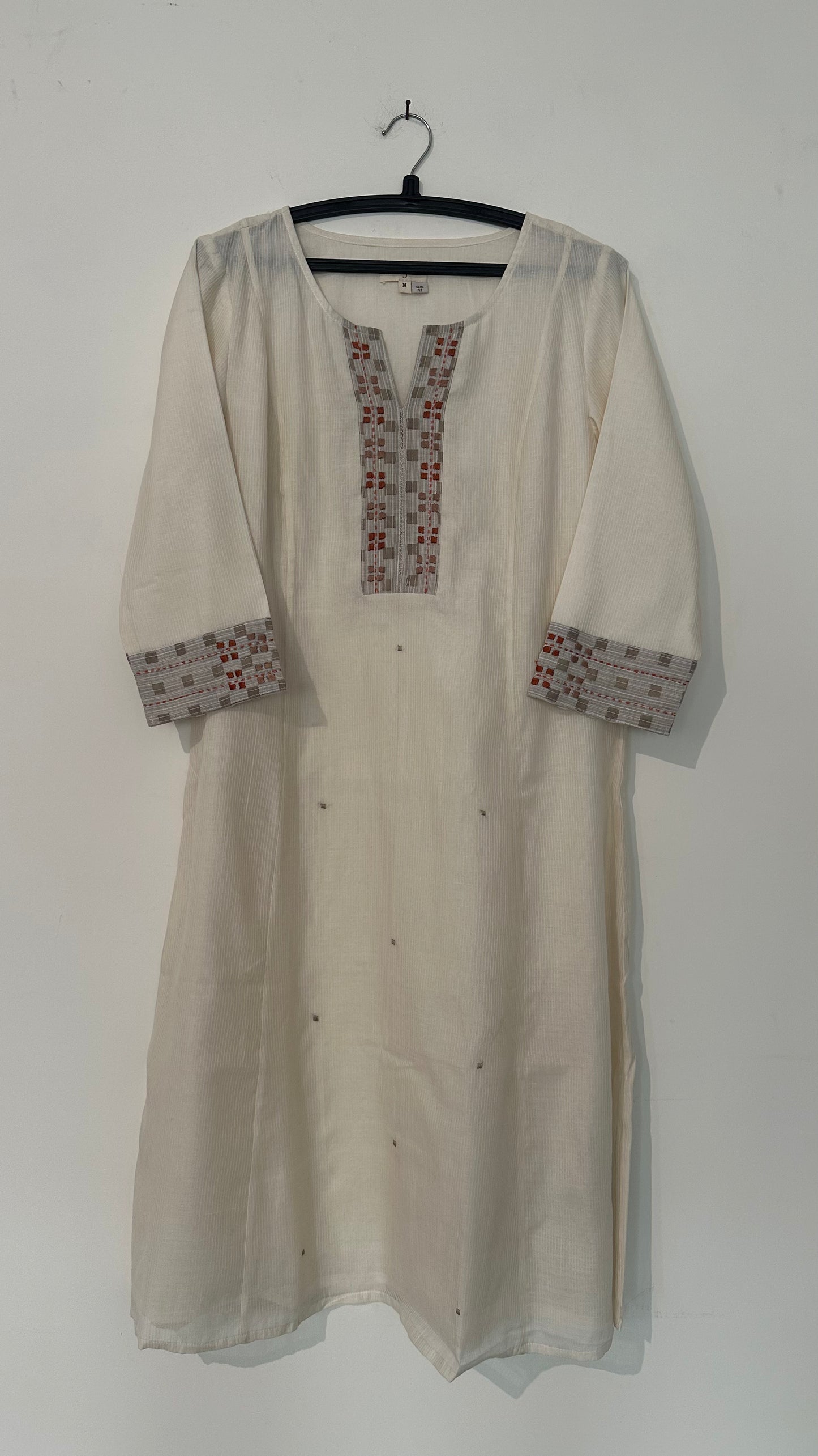 Safed Cutwork chanderi Kurta
