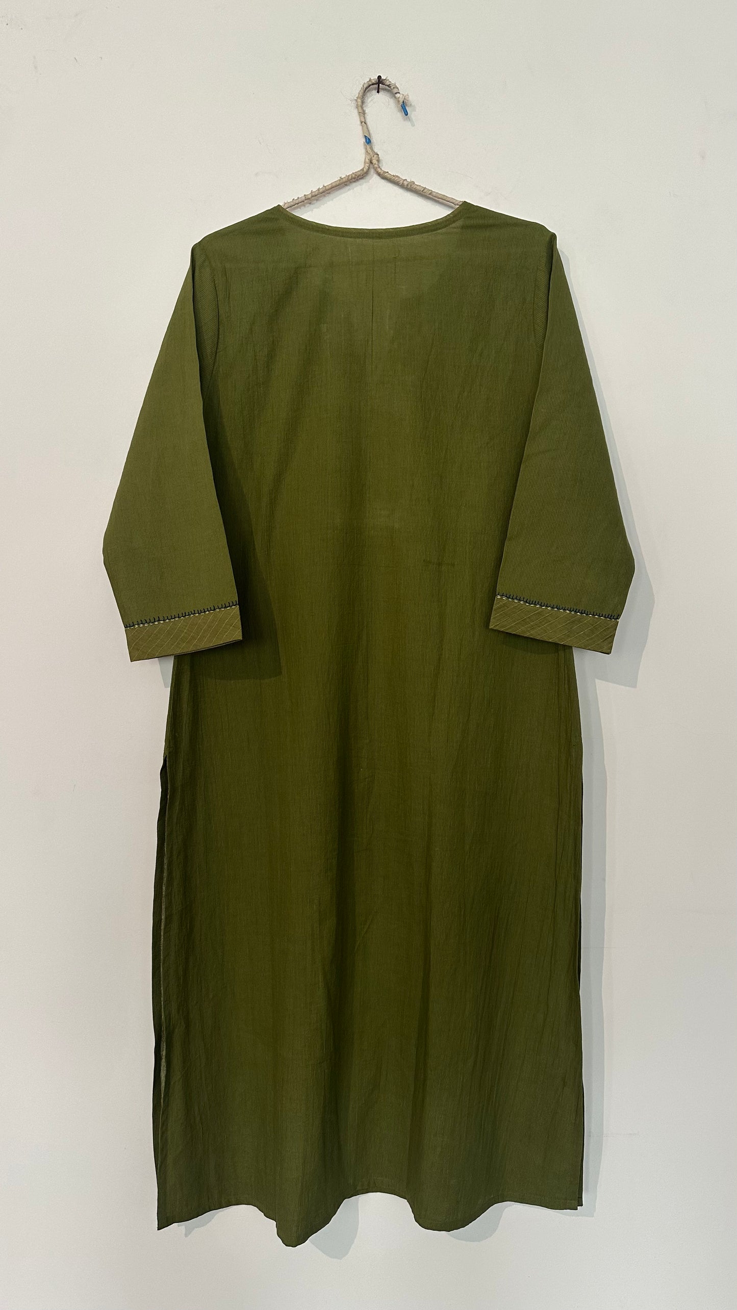 Kopal Cotton kurta w/ hand embroidery