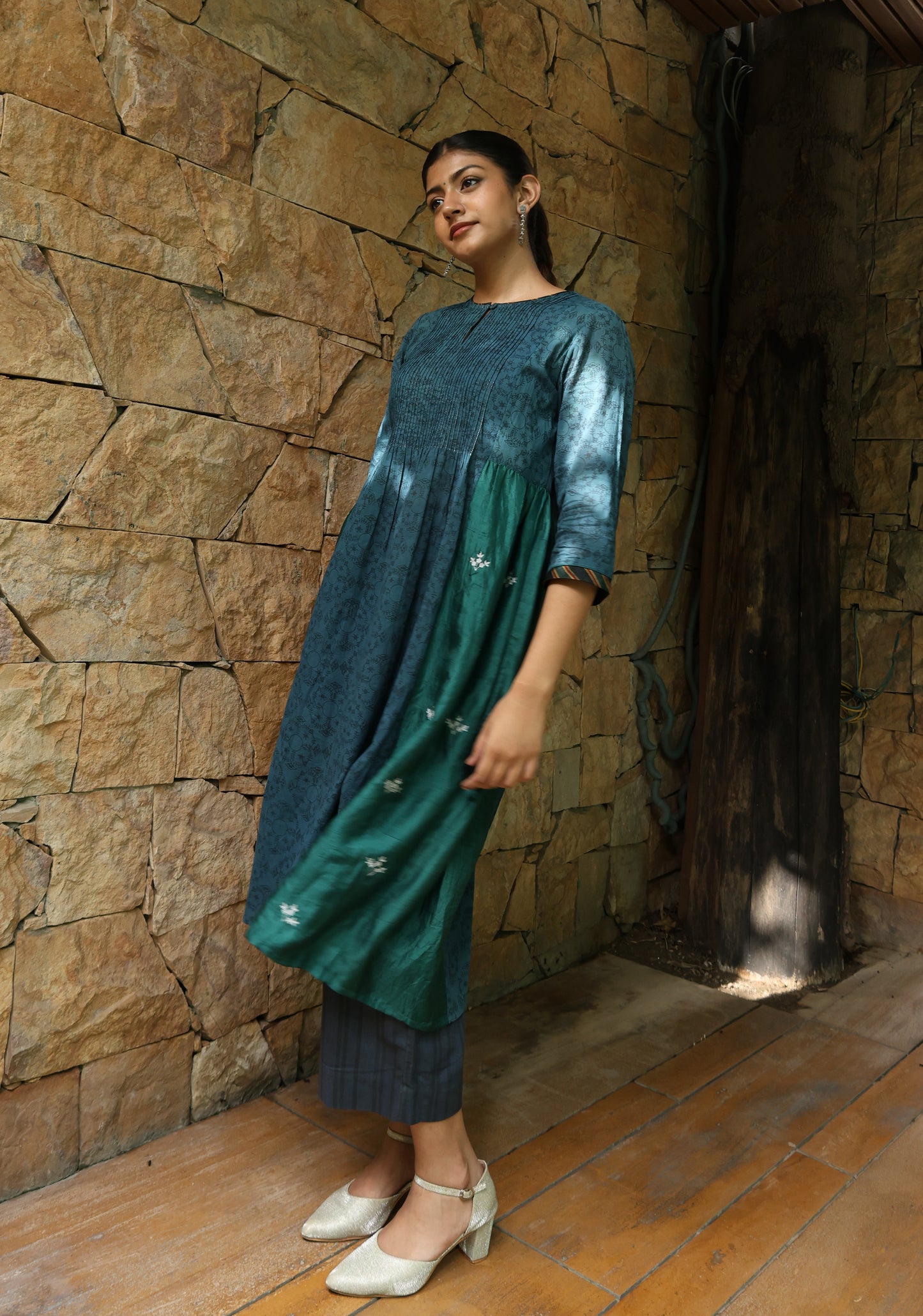 Ocean pintuck side gathered kurta