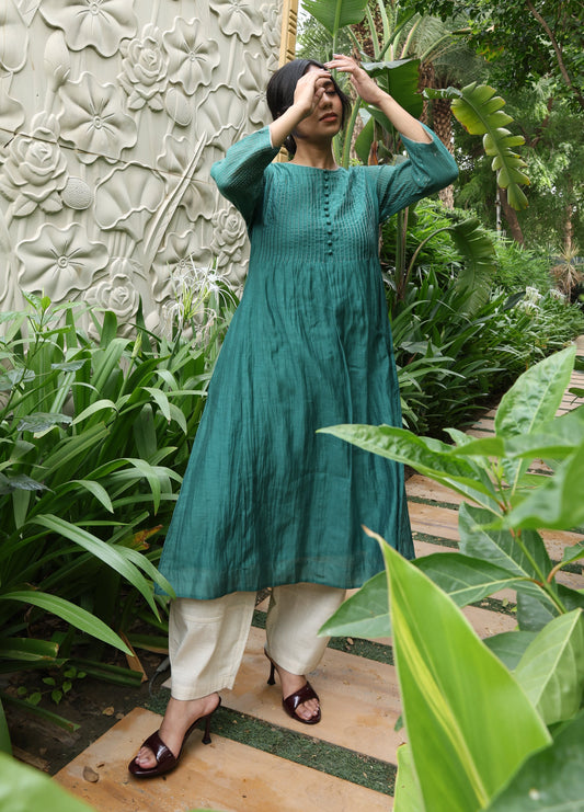 Aegean Buttoned pintuck kurta