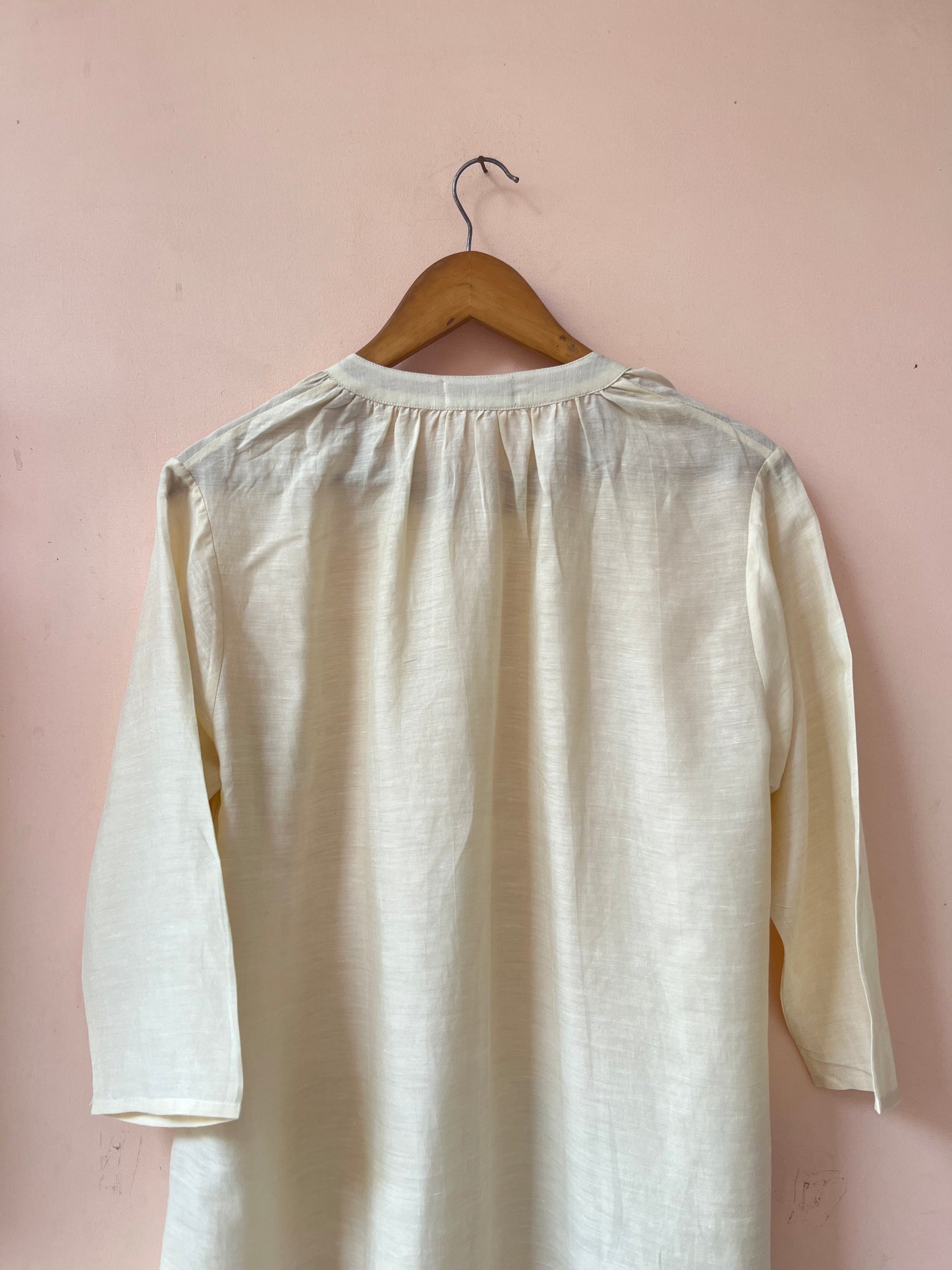 Gathered neck placket Viscose linen kurta