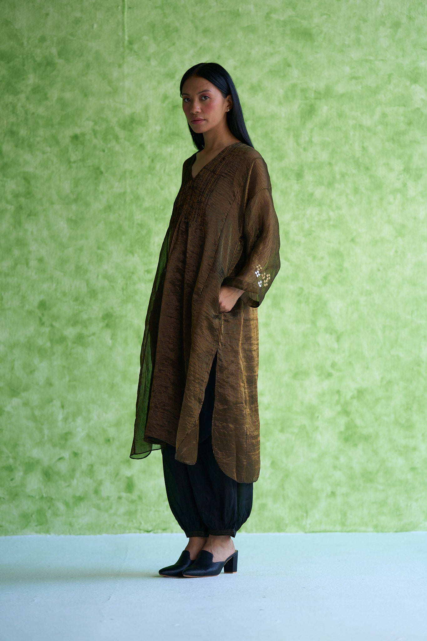 Zia Chanderi Zari Stripe Embroidered Kurta & Pant set