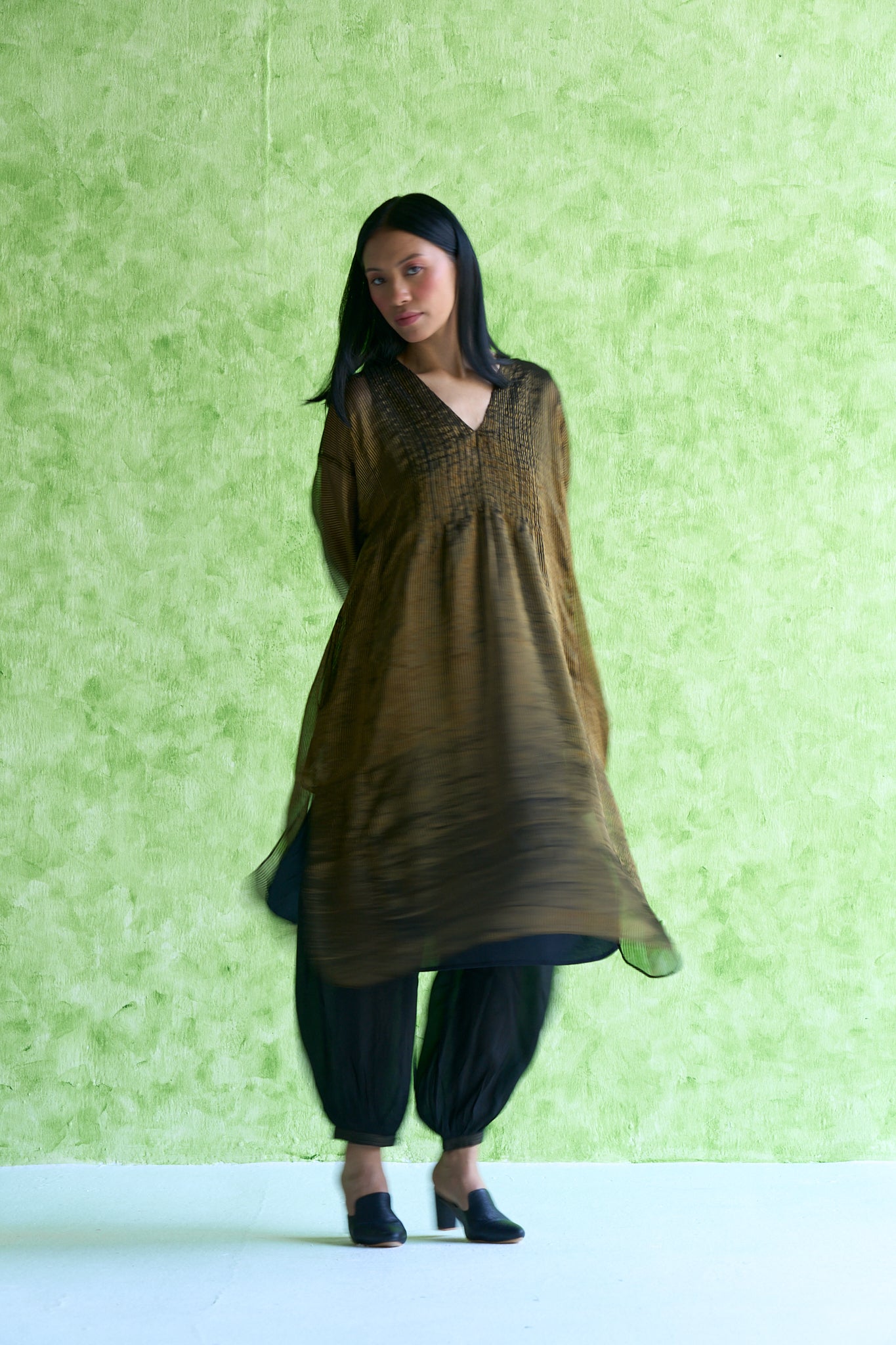 Zia Chanderi Zari Stripe Embroidered Kurta & Pant set