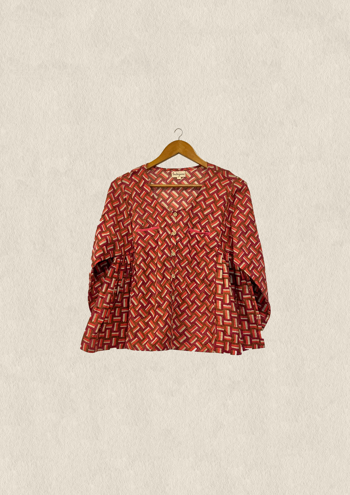 Printed side pleat top