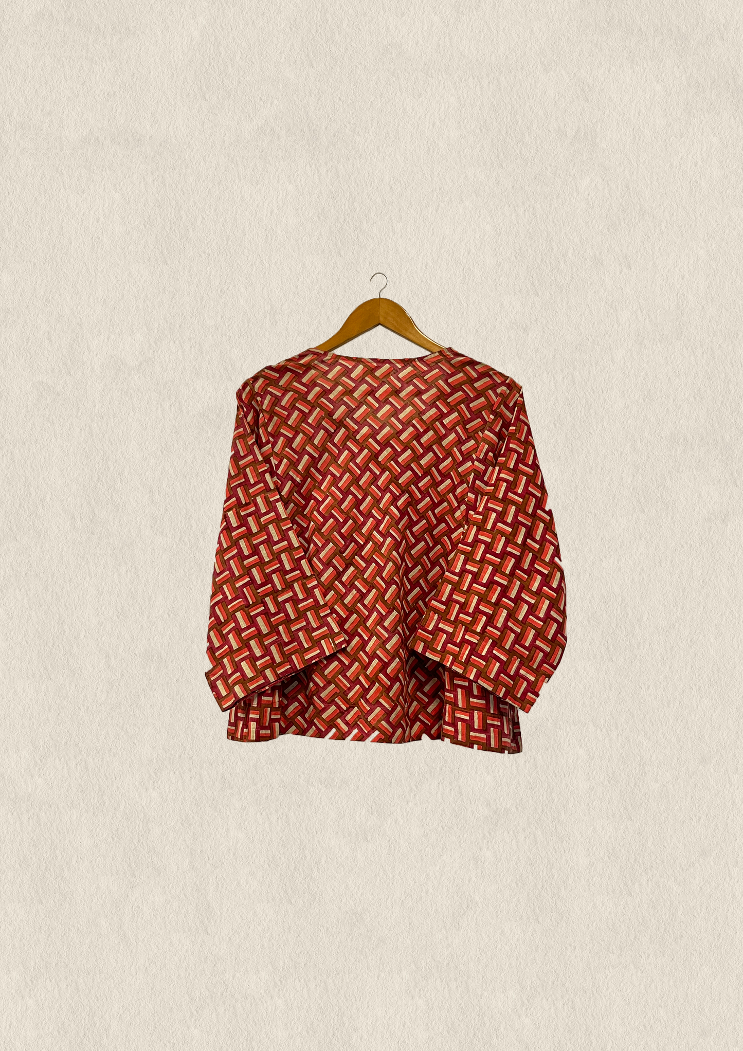 Printed side pleat top