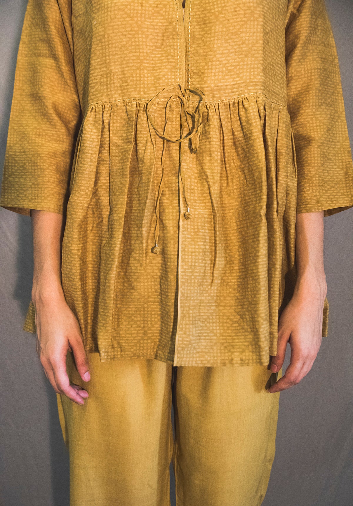 AMBER OVERLAY