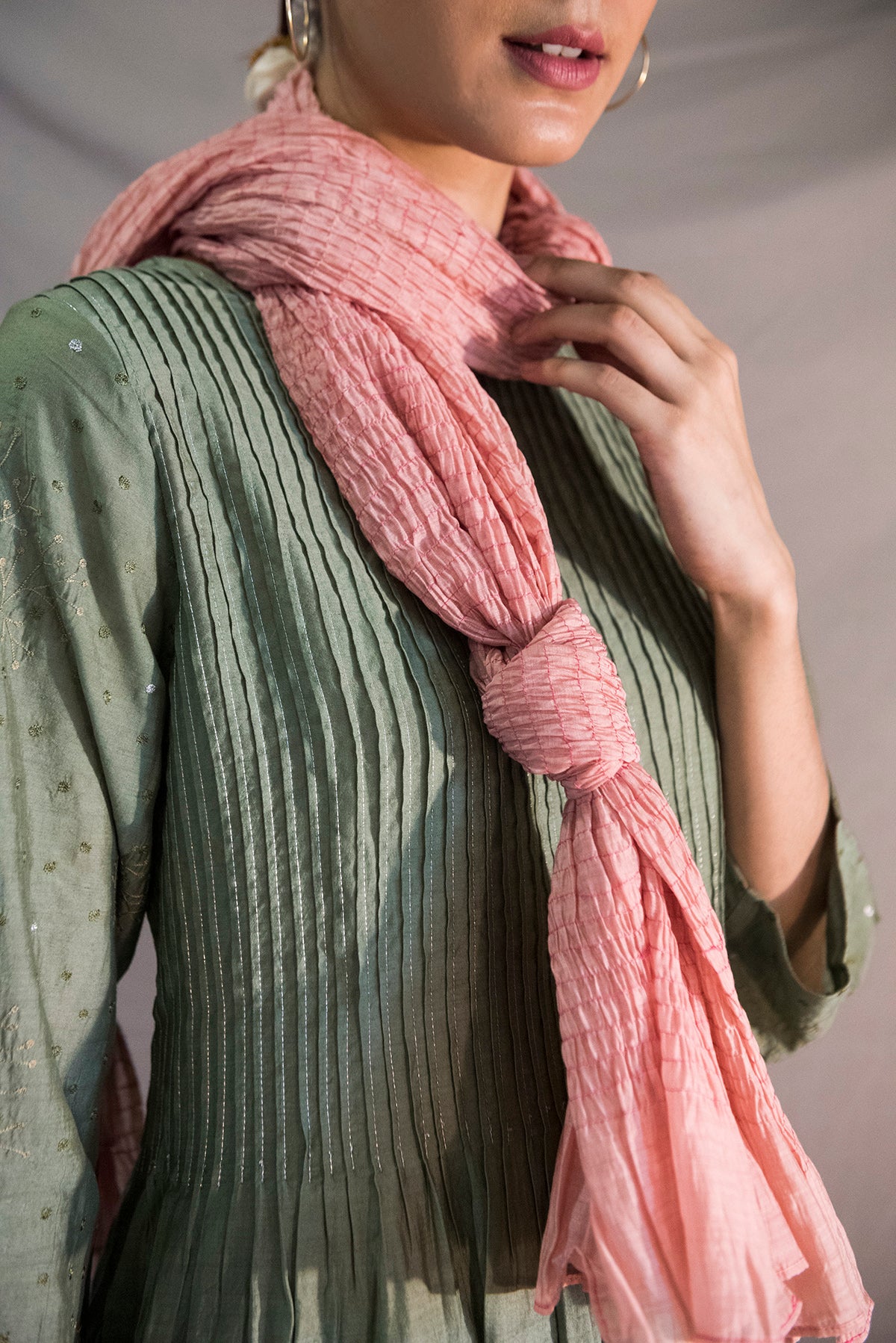 SMOCKED SILK COTTON STOLES