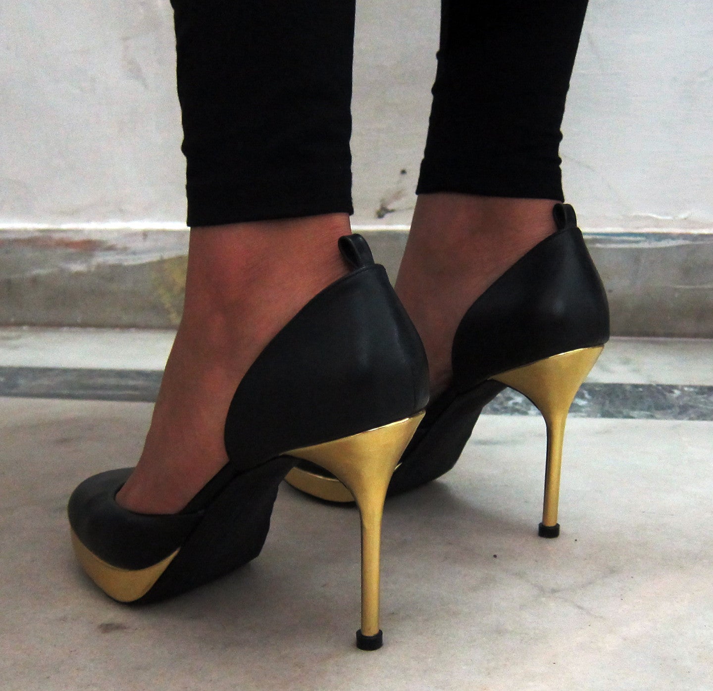 Black & Gold Leather Stiletto Heel Pumps